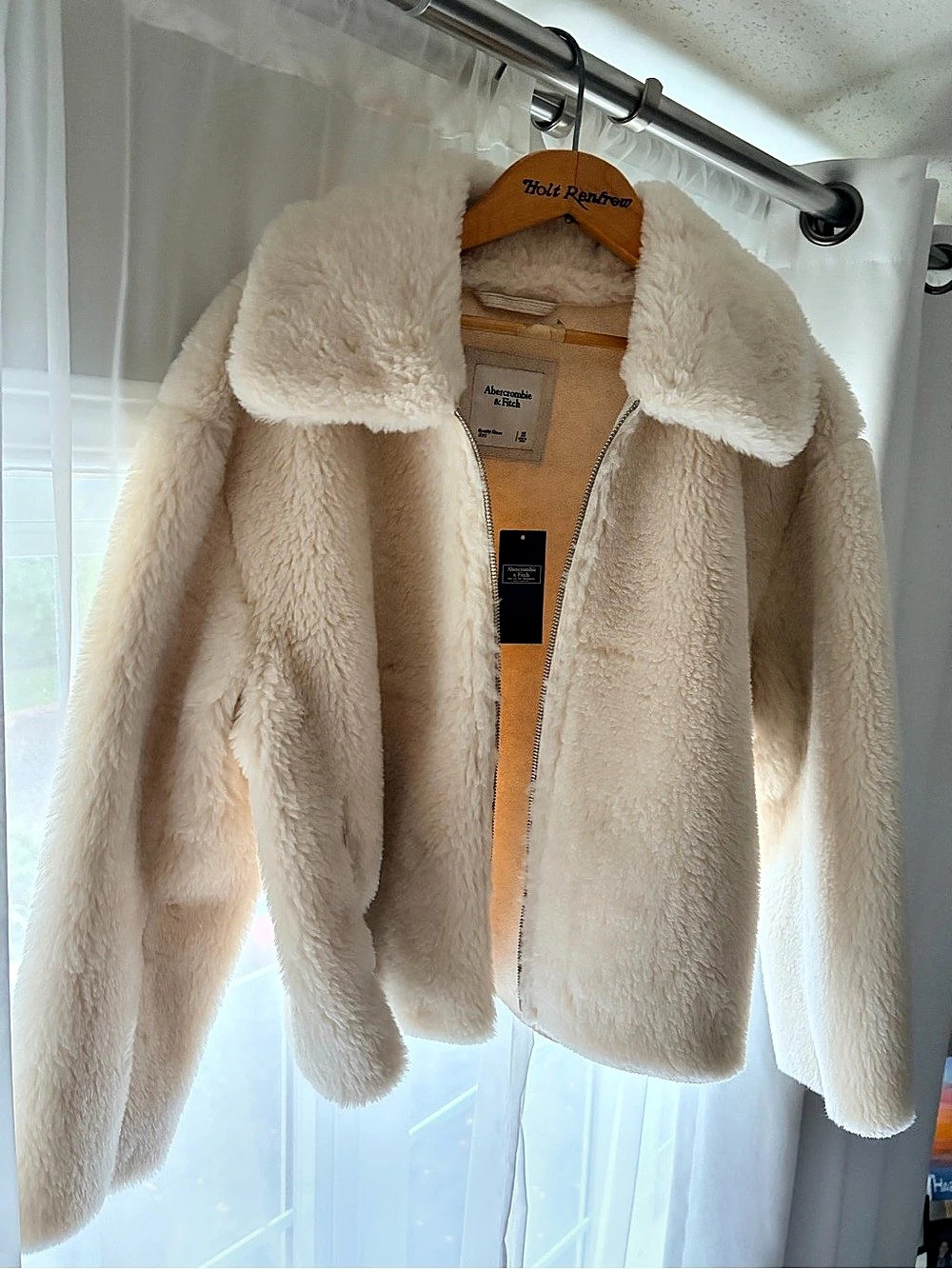 Abercrombie & Fitch Short Faux Fur Coat Cream Size XS